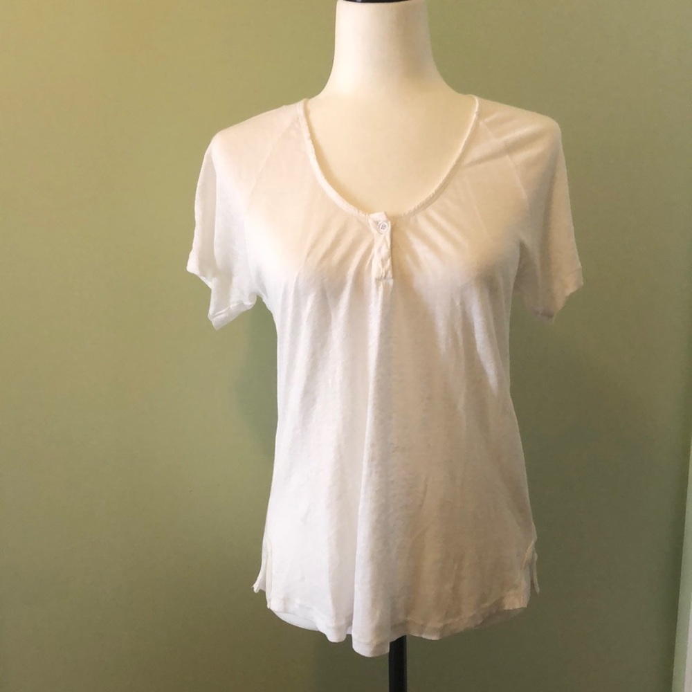 Wilfred free, Women’s Linen Sm White Top, lightweight, one button at chest